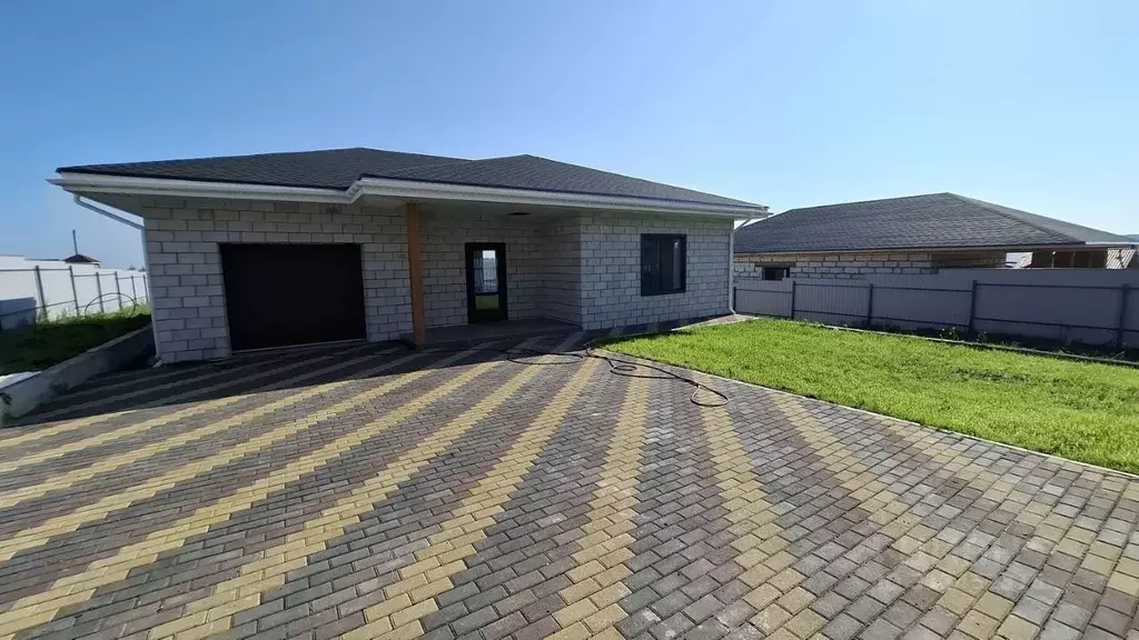 Дом в Красноярский край, Сосновоборский муниципальный округ, д. ... - Фото 1