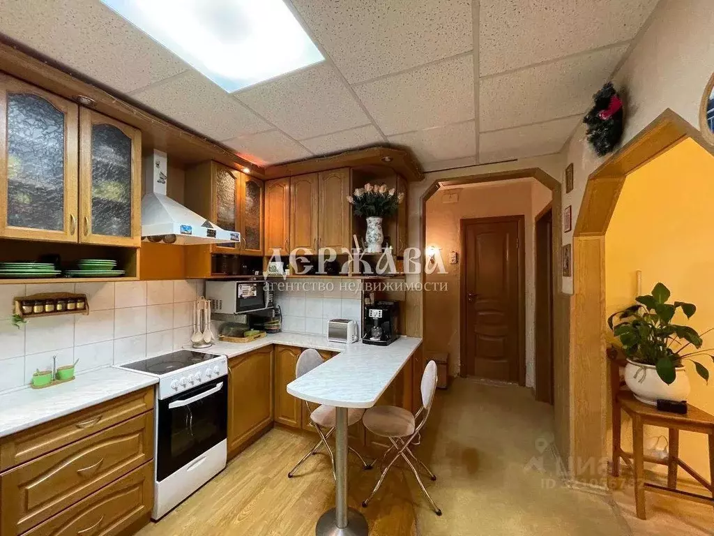 3-к кв. Белгородская область, Старый Оскол Восточный мкр, 9 (65.41 м) - Фото 2