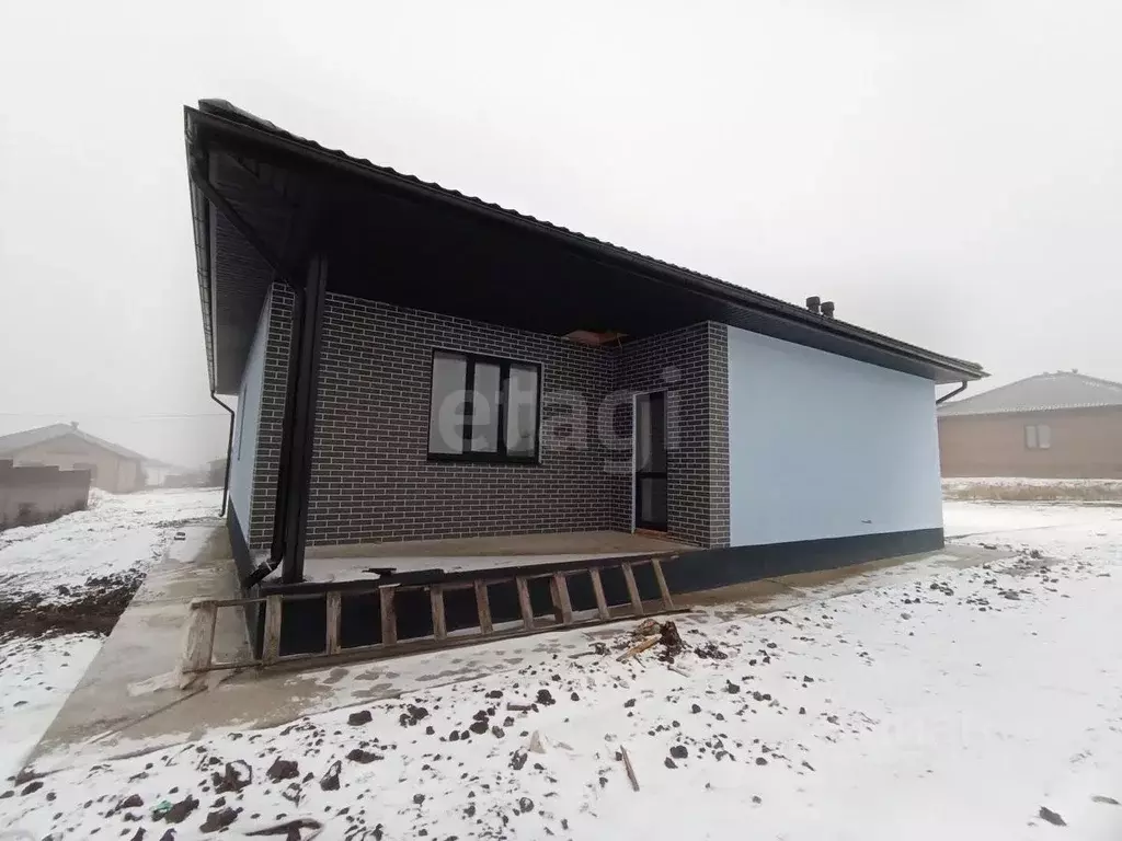 Дом в Курская область, Курский район, Моковский сельсовет, д. 1-я ... - Фото 2