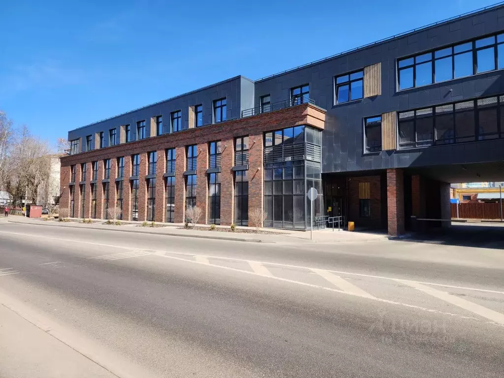 Помещение свободного назначения в Татарстан, Казань ул. Гладилова, 54 ... - Фото 1