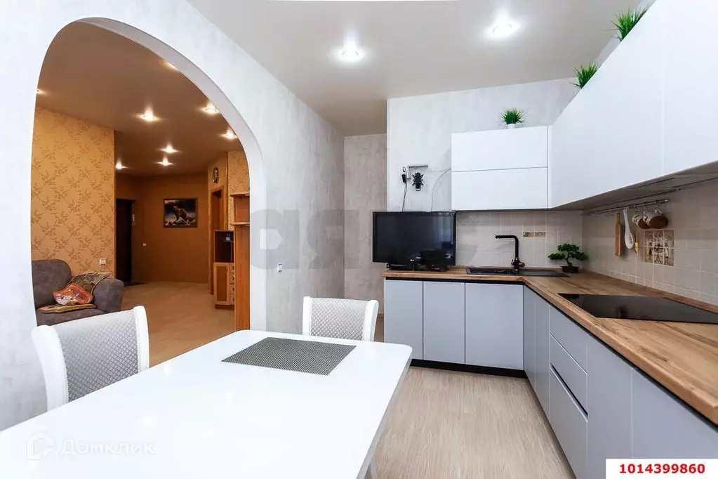 Продаётся 2-к квартира, 61.6 м - Фото 1