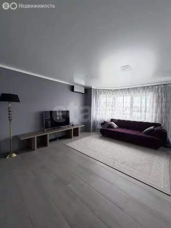 3-комнатная квартира: Энгельс, Коммунистическая улица, 24 (88.8 м) - Фото 1