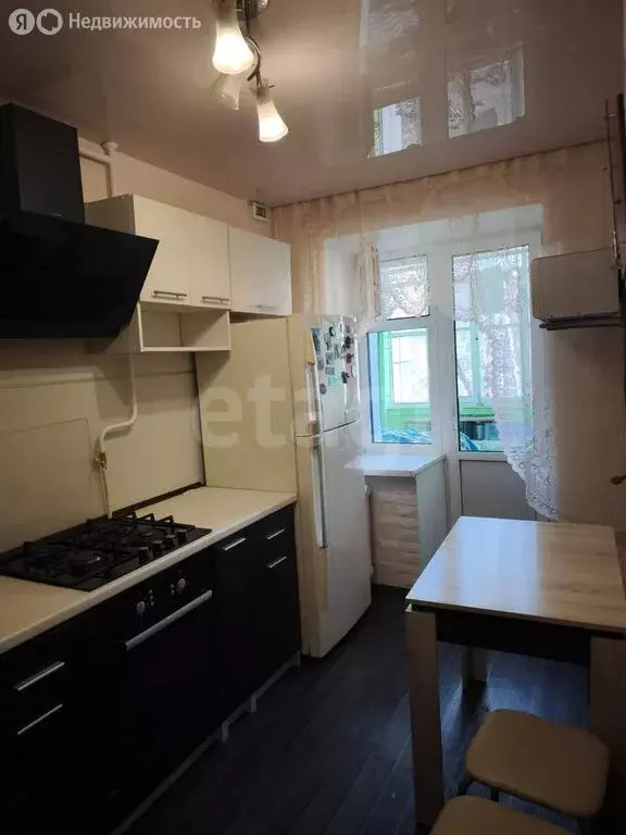 2-комнатная квартира: Комсомольск-на-Амуре, улица Орджоникидзе, 21 ... - Фото 1