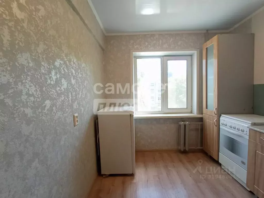 3-к кв. Брянская область, Брянск Литейная ул., 70 (50.1 м) - Фото 0