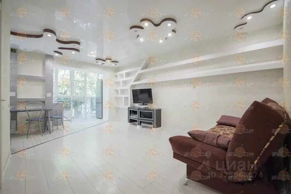 2-к кв. Ставропольский край, Ставрополь № 6 мкр, ул. Маяковского, 16А ... - Фото 1