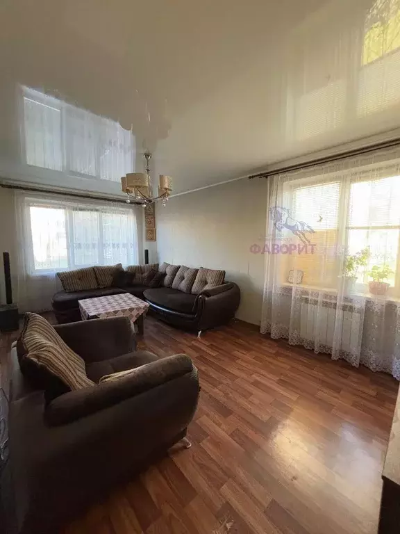 Квартира, 3 комнаты, 61.1 м - Фото 0