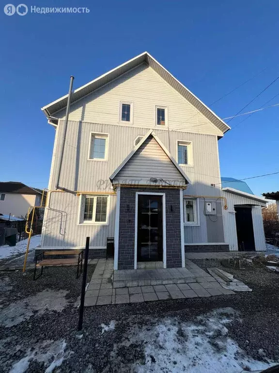 Дом в Горно-Алтайск, улица Фрунзе (151 м) - Фото 1