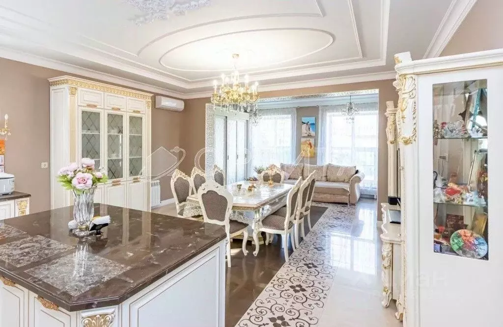 Дом в Тюменская область, Тюмень проезд 3-й Губернский, 51 (362 м) - Фото 1