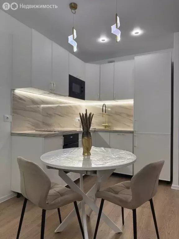 1-комнатная квартира: Краснодар, улица имени Б.С. Кудухова, 1 (41 м) - Фото 1
