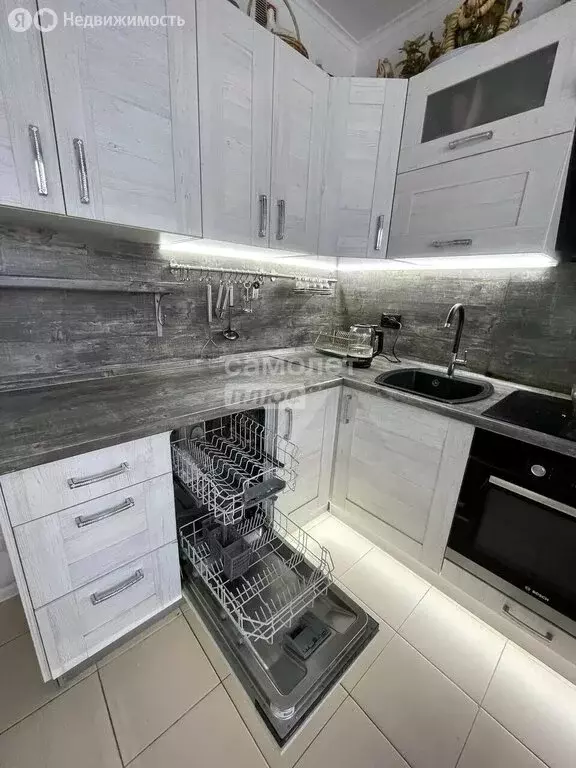 2-комнатная квартира: Москва, улица Римского-Корсакова, 11к8 (69 м) - Фото 1