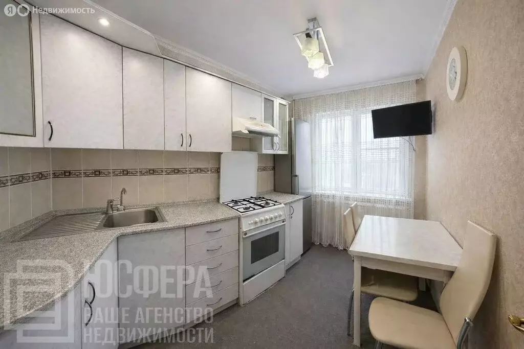 3-комнатная квартира: Волгоград, Караванная улица, 41 (64.8 м) - Фото 2