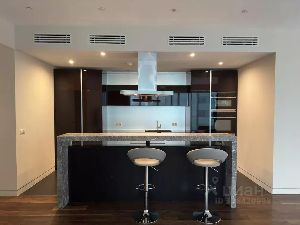 3-к кв. Москва 1-й Красногвардейский проезд, 21с2 (168.4 м) - Фото 1