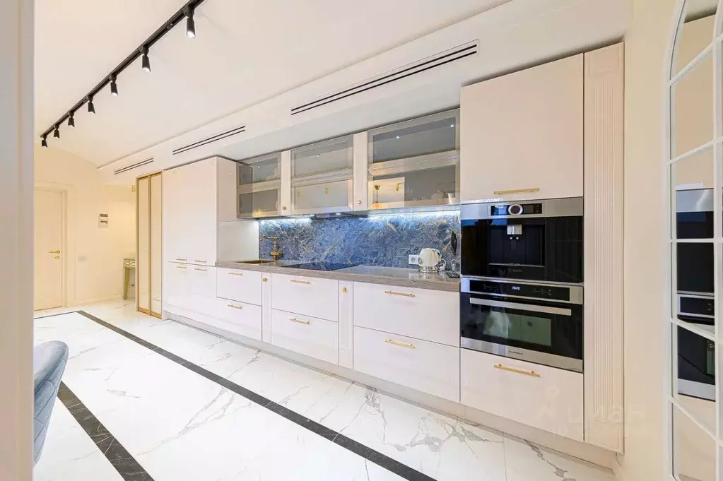 2-к кв. Краснодарский край, Сочи Центральный мкр, ул. Орджоникидзе, ... - Фото 1