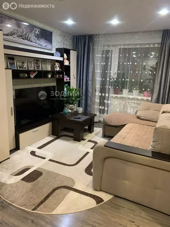 3-комнатная квартира: Чебоксары, улица Грасиса, 6к1 (57.9 м) - Фото 0