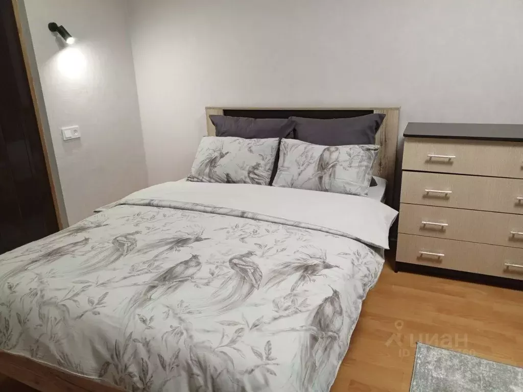 1-к кв. Волгоградская область, Волжский Коммунистическая ул., 16 (32.0 ... - Фото 1