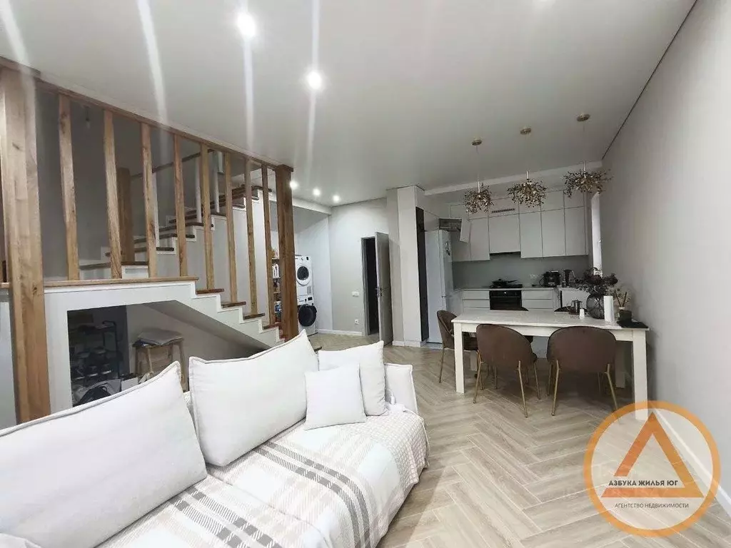 Дом в Краснодарский край, Туапсе ул. Калараша, 30 (380 м) - Фото 1