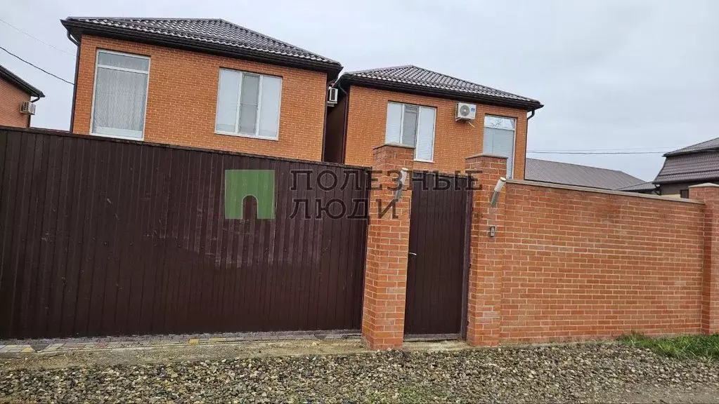 Дом в Адыгея, Тахтамукайский район, Старобжегокайское с/пос, Новая ... - Фото 1