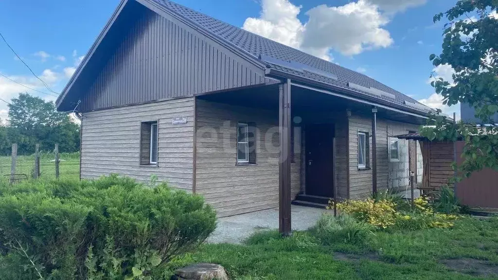 Дом в Белгородская область, Губкинский городской округ, с. Аверино ул. ... - Фото 1