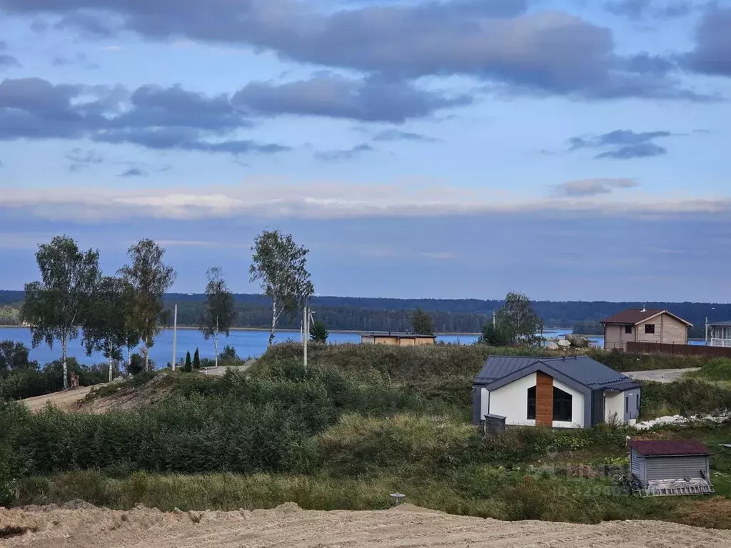Участок в Ленинградская область, Приозерский район, Петровское с/пос  ... - Фото 1