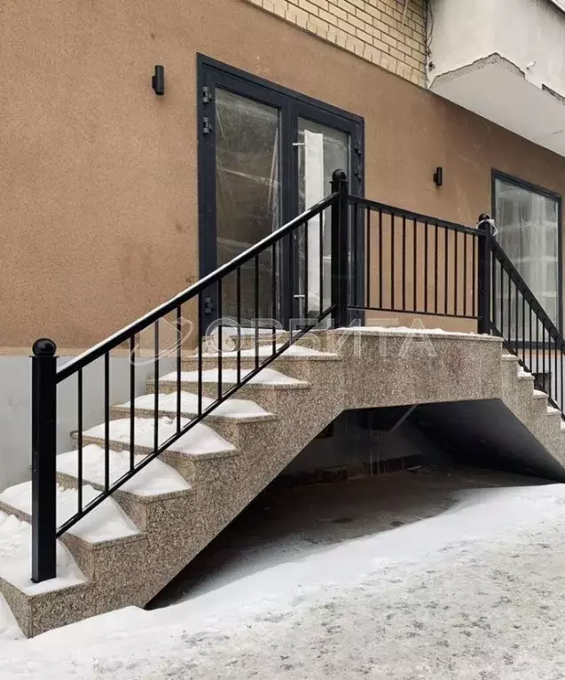 Помещение свободного назначения в Тюменская область, Тюмень ул. Сакко, ... - Фото 1