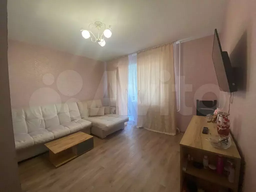 1-к. квартира, 37 м, 8/9 эт. - Фото 1