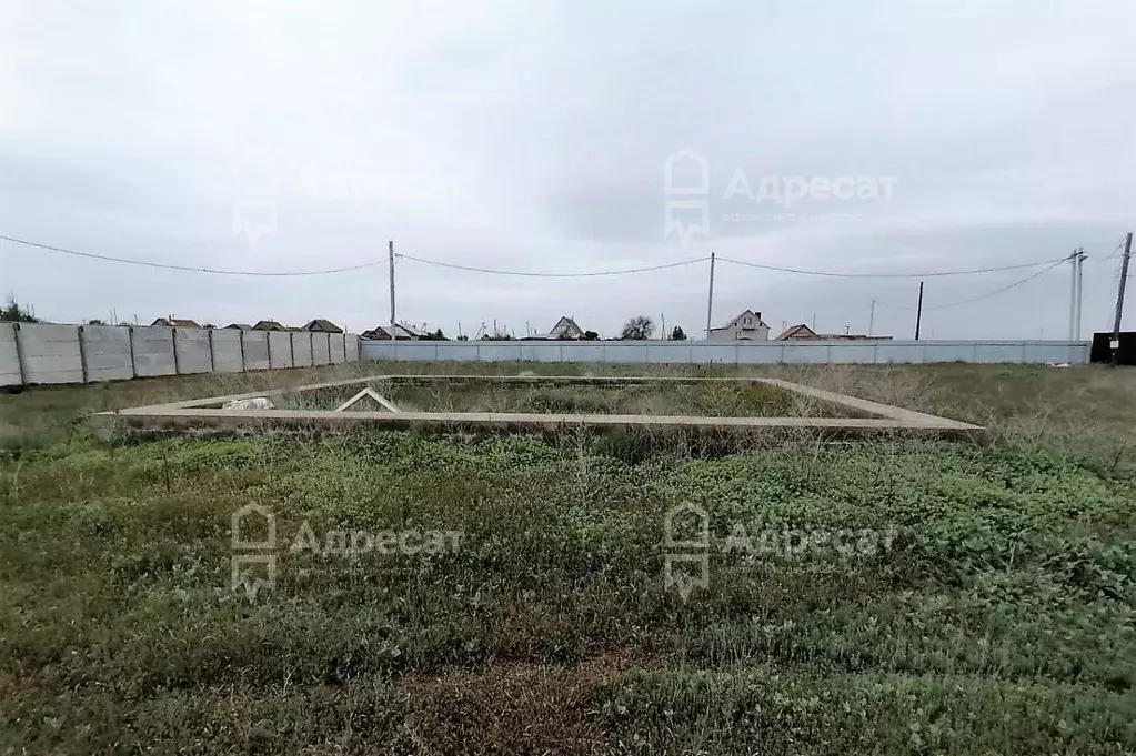 Участок в Волгоградская область, Светлоярский район, с. Райгород ... - Фото 0