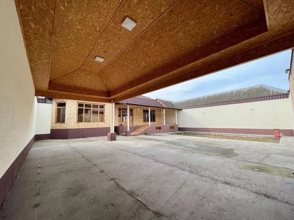 Дом в Чеченская республика, Грозный пер. 1-й Сергея Лазо, 12 (205 м) - Фото 2