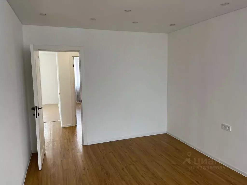 3-к кв. Белгородская область, Белгород ул. Семашко, 40 (68.9 м) - Фото 2