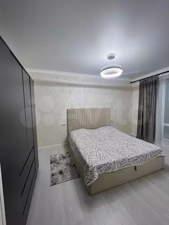 1-к. квартира, 70 м, 11/25 эт. - Фото 0
