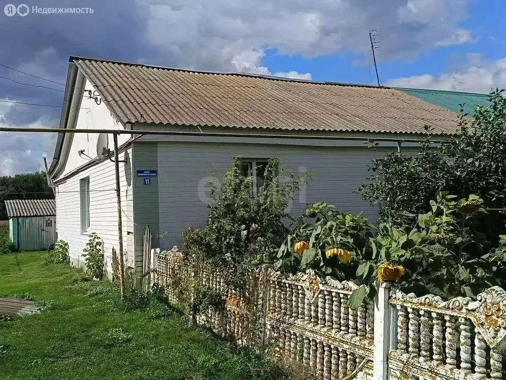 Дом в село Слободские Дубровки, Коммунистическая улица (101.4 м) - Фото 1