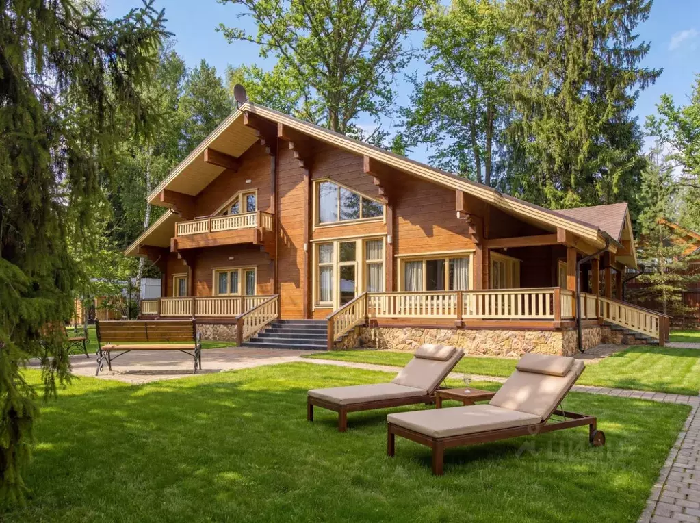 Дом в Московская область, Одинцовский городской округ, с. Дубки  (305 ... - Фото 2