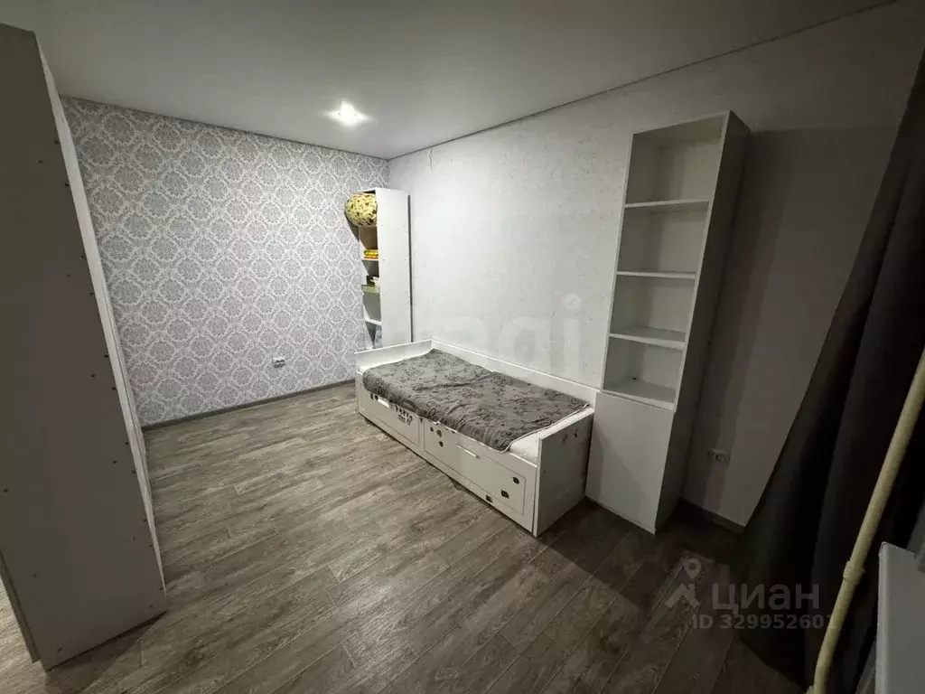 1-к кв. Тюменская область, Тюмень Кремлевская ул., 102 (50.0 м) - Фото 0