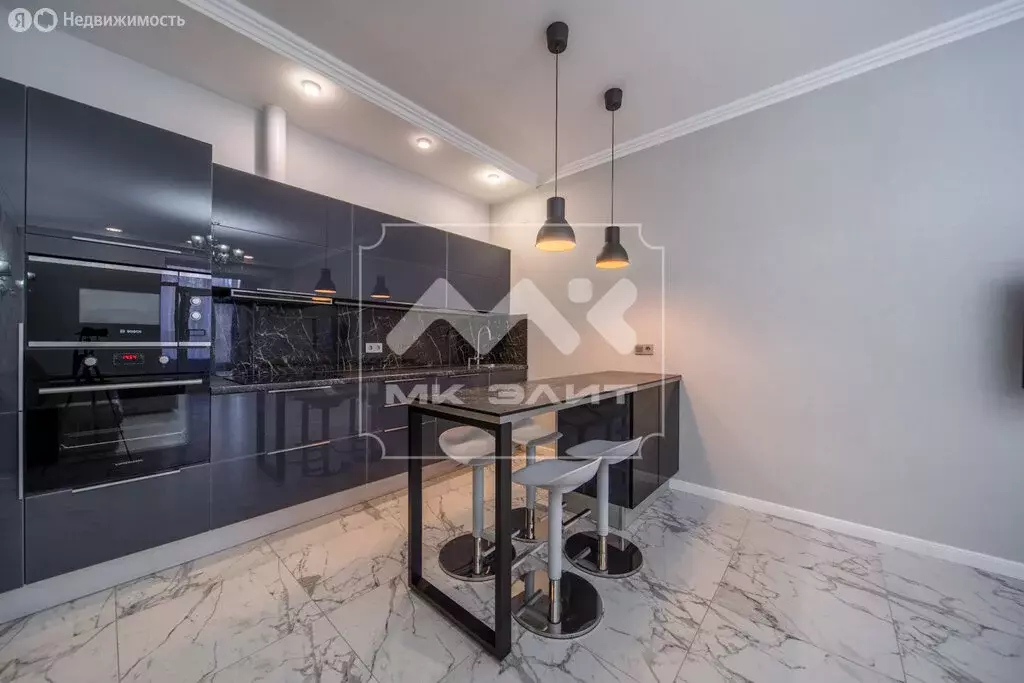 3-комнатная квартира: Санкт-Петербург, Петровский проспект, 5 (96 м) - Фото 1