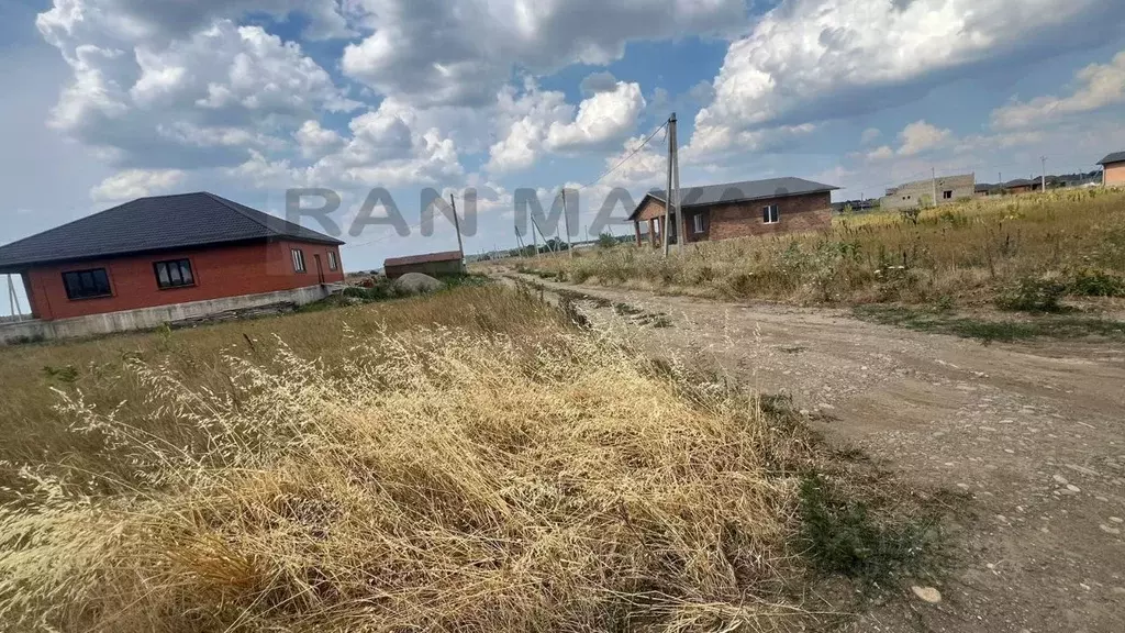 Участок в Адыгея, Майкоп городской округ, пос. Северный ул. ... - Фото 0