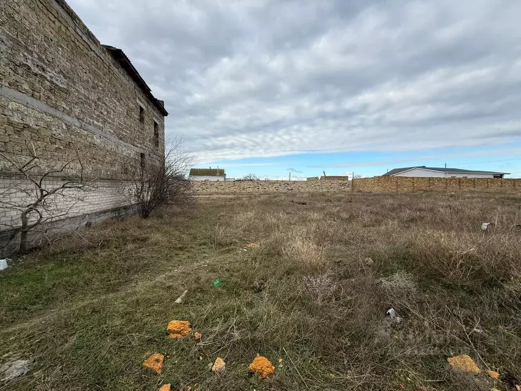 Дом в Крым, Сакский район, с. Суворовское ул. Вольная, 10 (273 м) - Фото 1