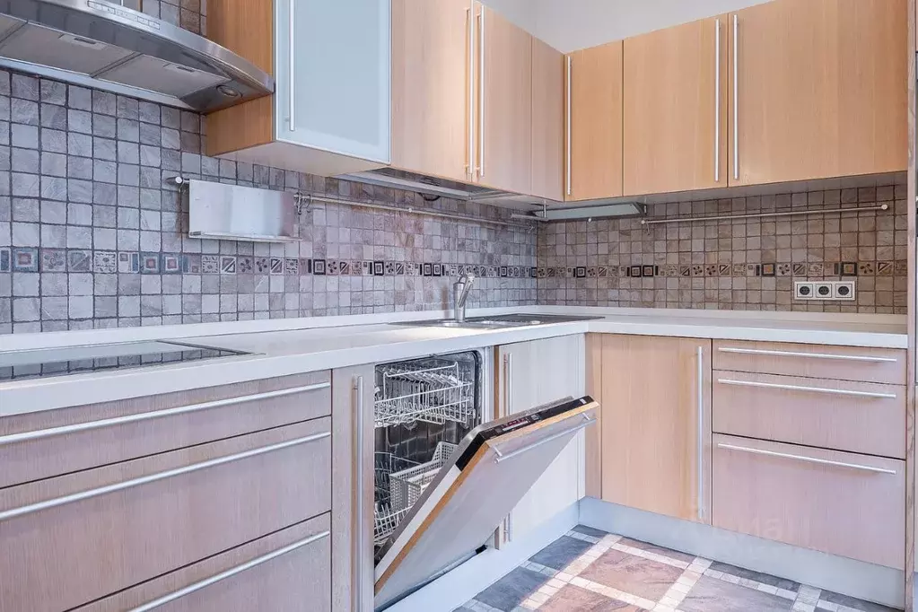 3-к кв. Нижегородская область, Нижний Новгород Верхне-Волжская наб., ... - Фото 1