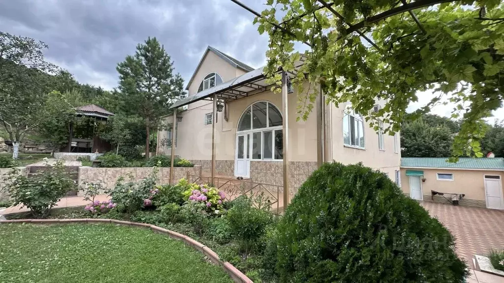 Дом в Дагестан, Махачкала ул. Митарова, 52 (309 м) - Фото 1