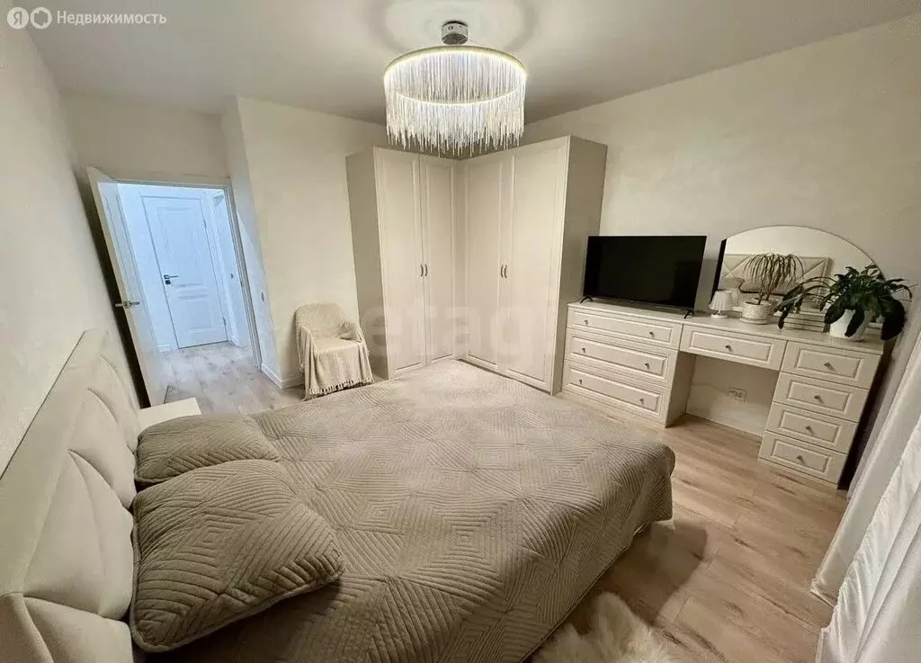2-комнатная квартира: Пермь, Кронштадтская улица, 33 (55 м) - Фото 1