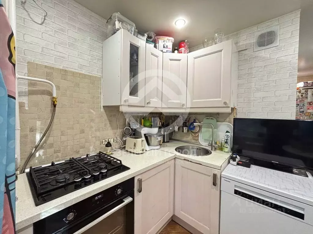 2-к кв. Московская область, Клин Бородинский проезд, 6 (44.2 м) - Фото 0