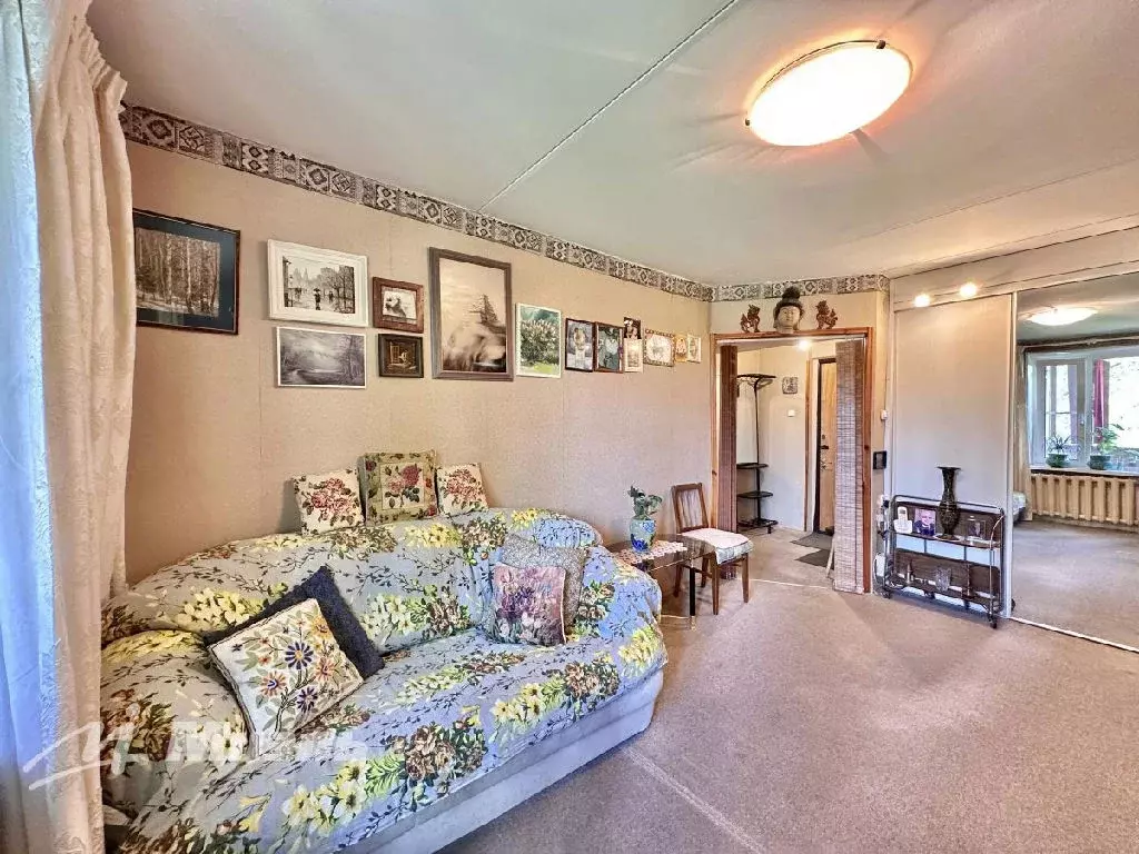 Продается 2-комнатная квартира - Фото 1