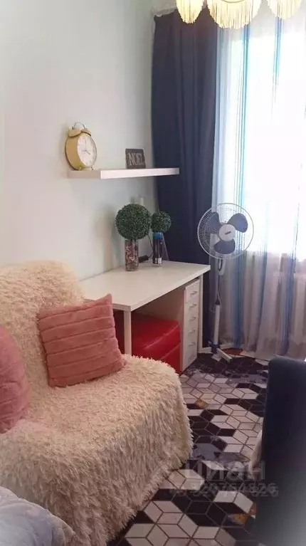 Комната Омская область, Омск ул. 20 лет РККА, 5 (15.5 м) - Фото 1