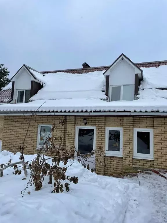 Коттедж в Татарстан, Набережные Челны ул. Нурми Шарипова, 19 (150 м) - Фото 1