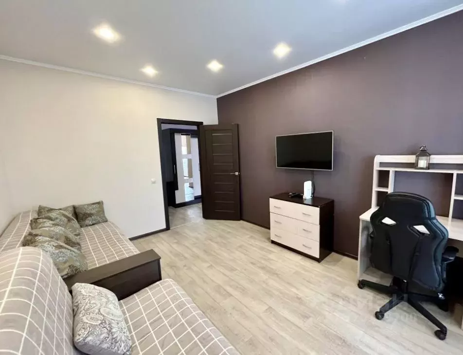 1-к кв. Тюменская область, Тобольск 15-й мкр, 18 (37.0 м) - Фото 1
