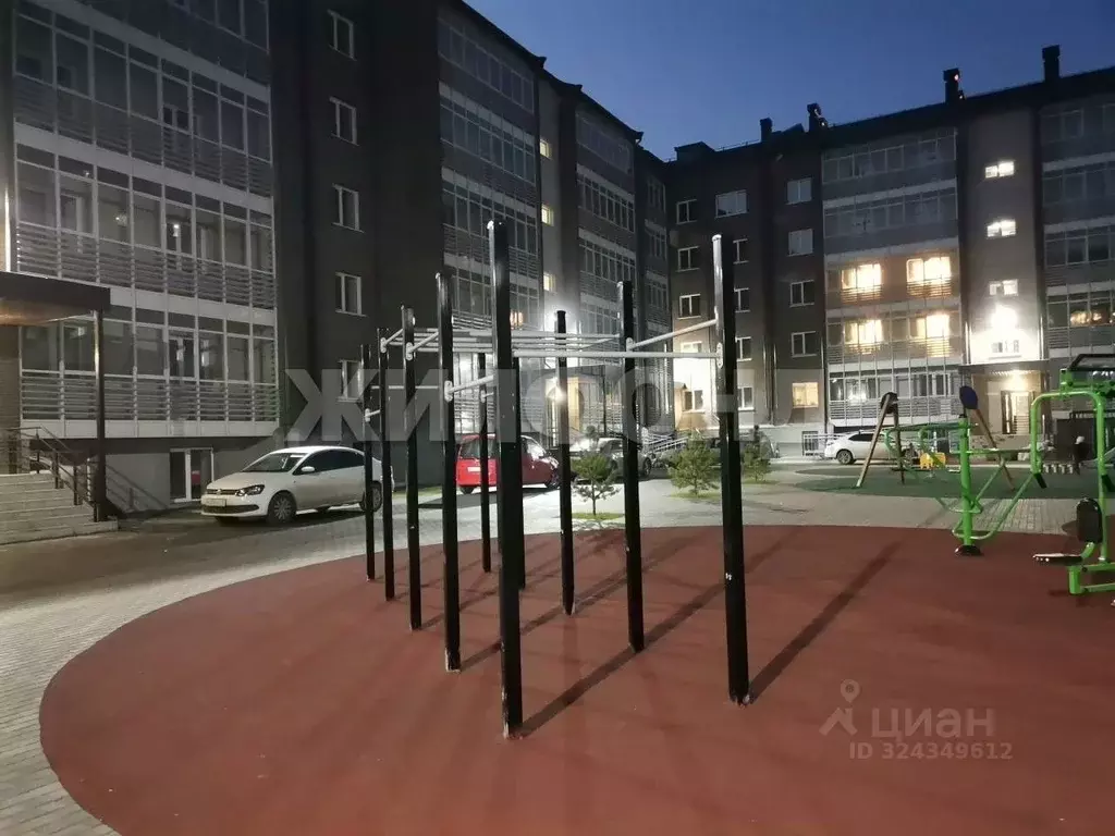 4-к кв. Хакасия, Абакан ул. Генерала Тихонова, 2 (89.7 м) - Фото 2