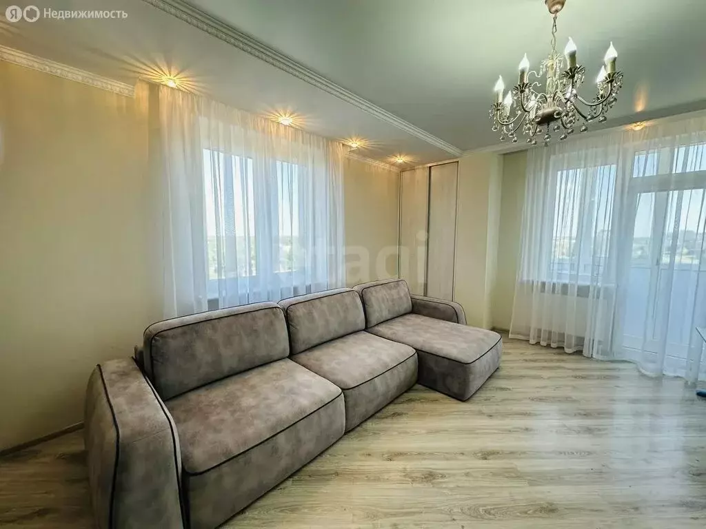 3-комнатная квартира: Калининград, улица Олега Кошевого, 17 (78.3 м) - Фото 1
