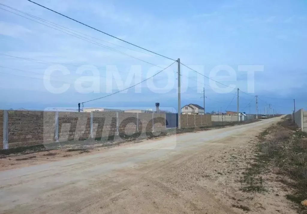 Участок в Крым, Сакский район, Суворовское с/пос, с. Лиманное ул. ... - Фото 2