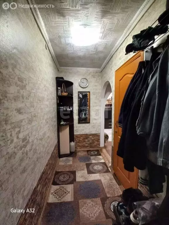 3-комнатная квартира: Хабаровск, Центральная улица, 21 (57.4 м) - Фото 0