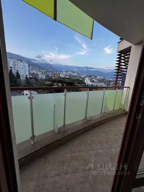 Студия Крым, Ялта наб. Имени В.И. Ленина, 4 (80.25 м) - Фото 1