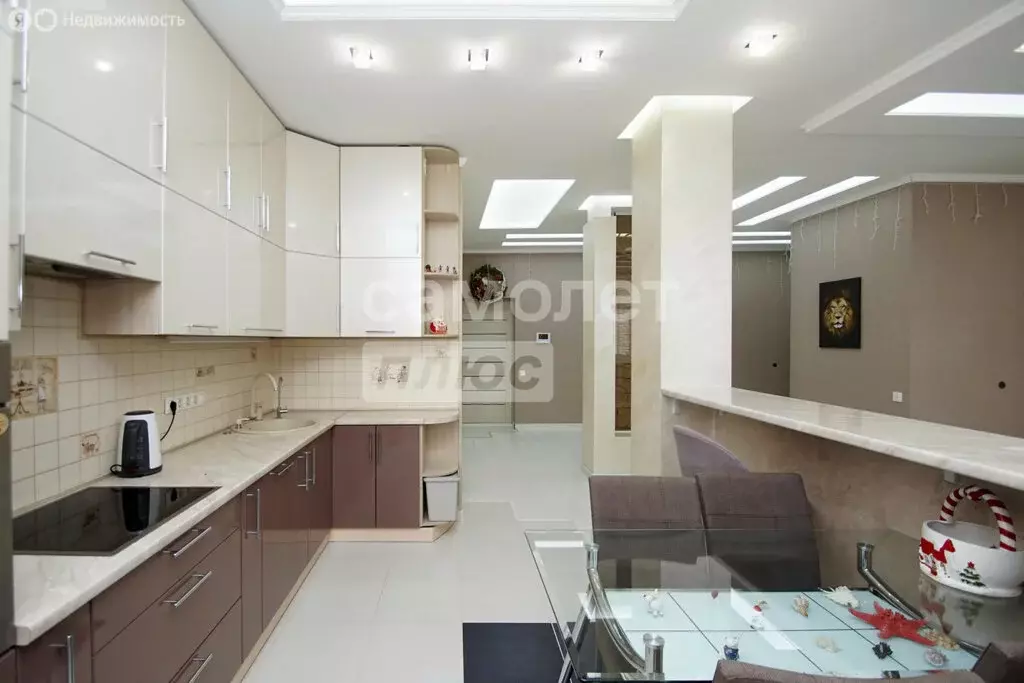 3-комнатная квартира: Омск, Кемеровская улица, 24 (112.1 м) - Фото 1