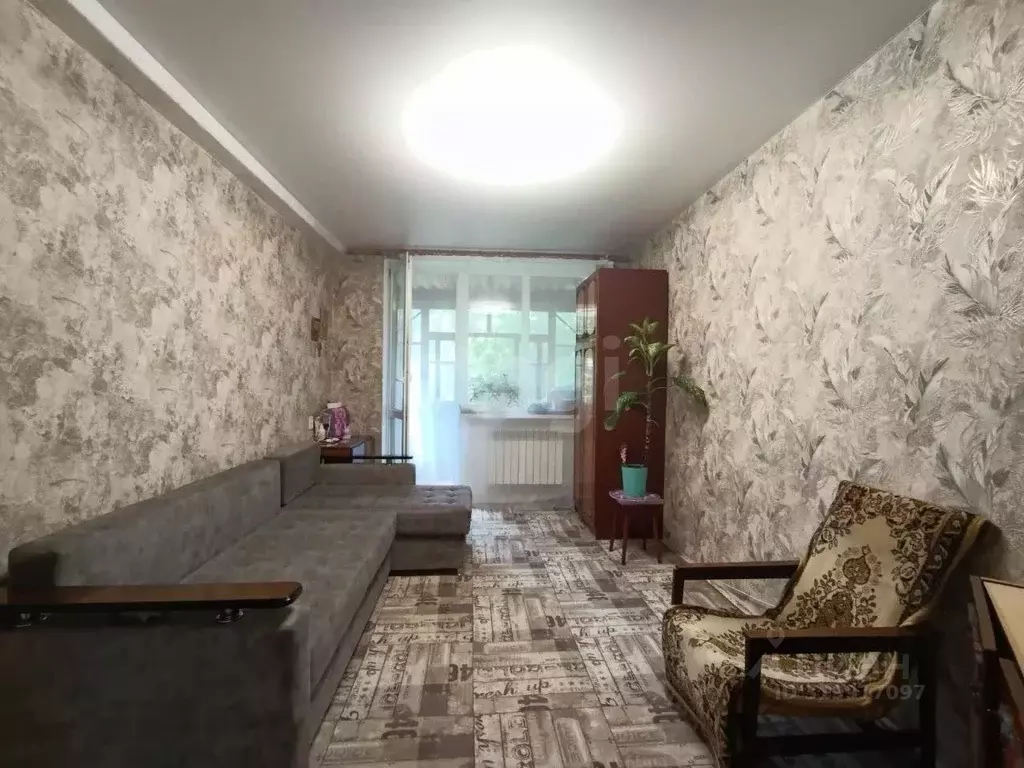 2-к кв. Крым, Симферопольский район, Молодежное пгт ул. Строителей ... - Фото 0